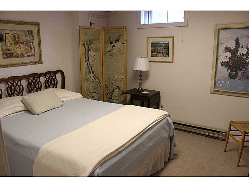 51 Overlook Road Narragansett, RI 02882 - Photo 13 of 21 Bedroom.