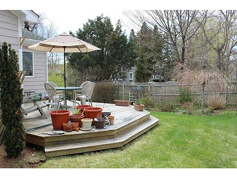 51 Overlook Road Narragansett, RI 02882 - Photo 3 of 21 Exterior Front.