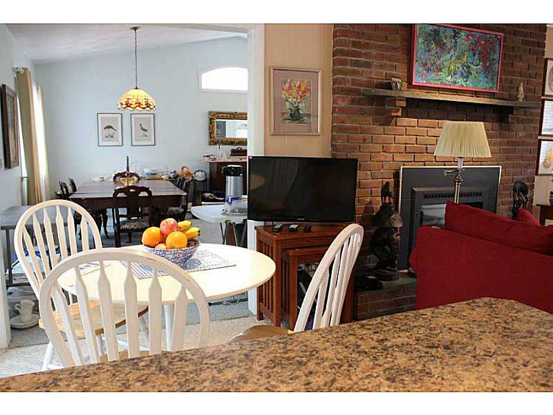 51 Overlook Road Narragansett, RI 02882 - Photo 5 of 21 Other. Breakfast nook
