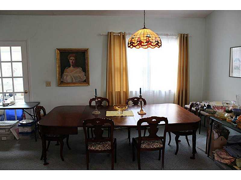 51 Overlook Road Narragansett, RI 02882 - Photo 6 of 21 Dining Room.