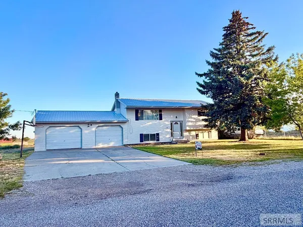 $280,000 | 33 4th Street South, Dubois, ID 83423