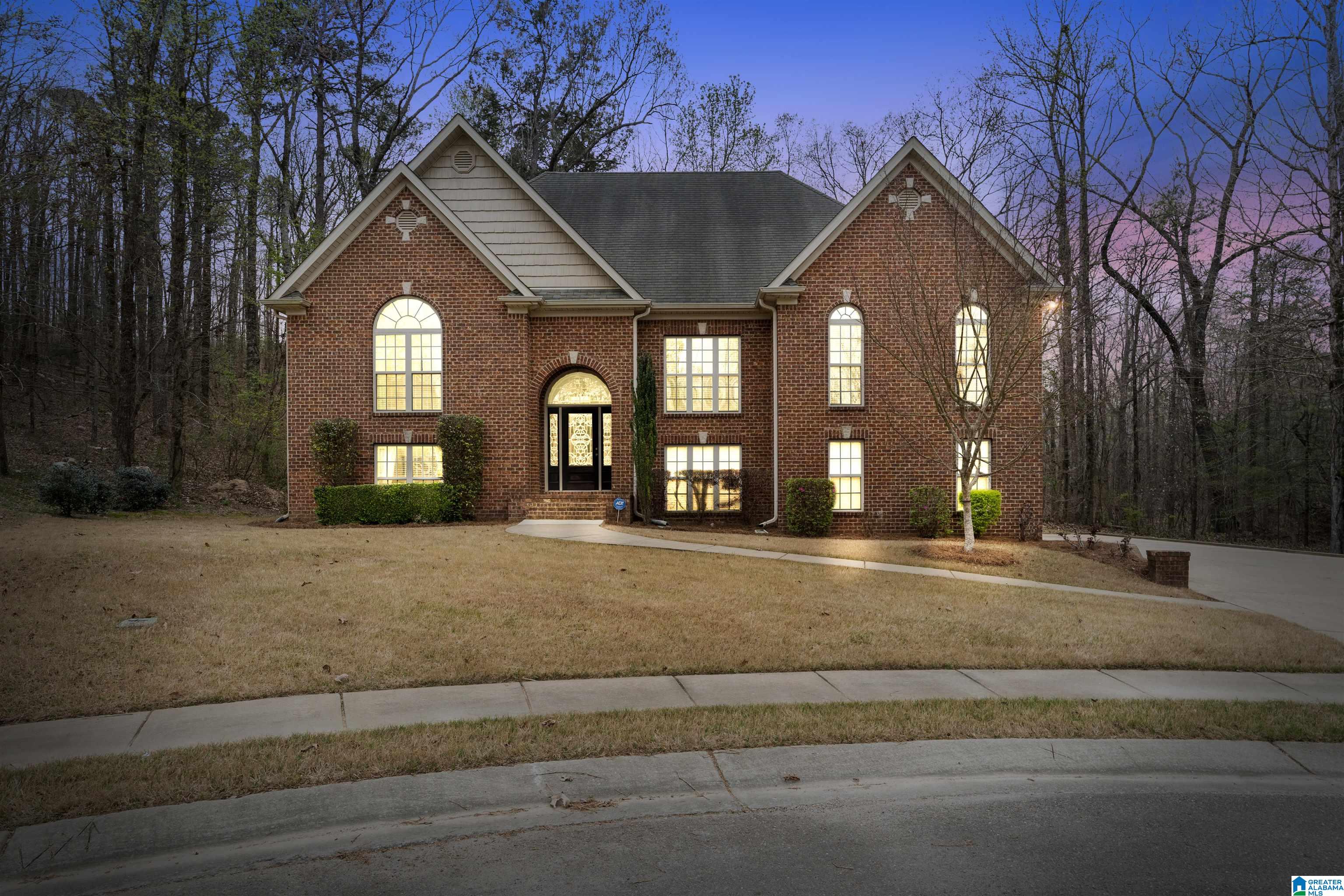 412 Cornwall Drive Alabaster, AL 35114 - Photo 1 of 33