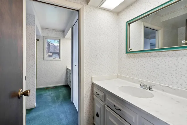 $495,000 | 25111 Valley Drive, Bettendorf, IA 52722