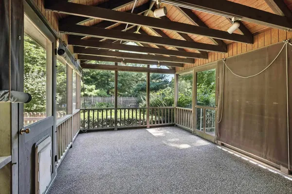 $495,000 | 25111 Valley Drive, Bettendorf, IA 52722