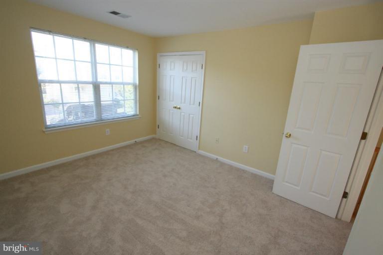 18117 Coachmans Road Germantown, MD 20874 - Photo 13 of 30 Bedroom 3 reverse