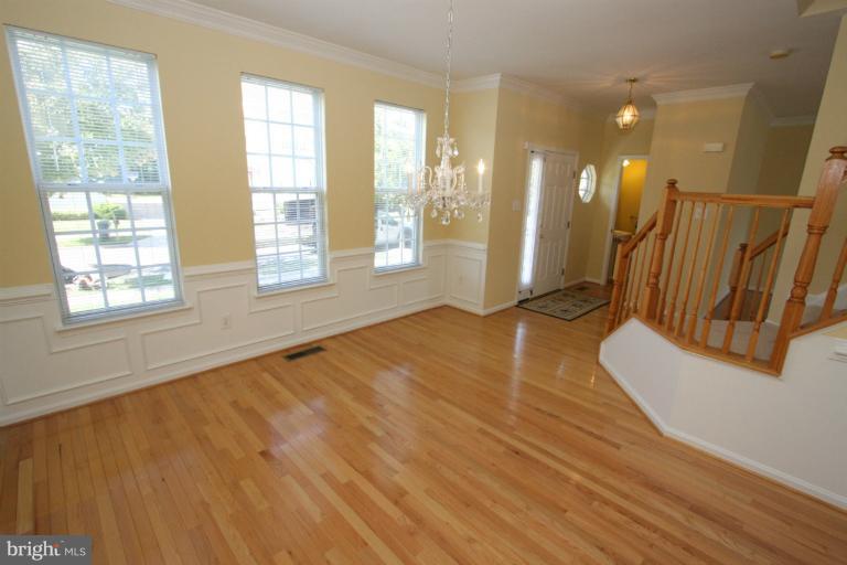 18117 Coachmans Road Germantown, MD 20874 - Photo 5 of 30 Dining Room reverse