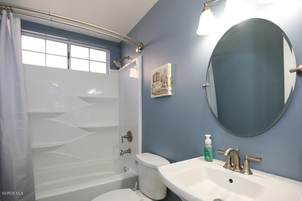 3091 Travis Avenue Simi Valley, CA 93063 - Photo 19 of 29 022
