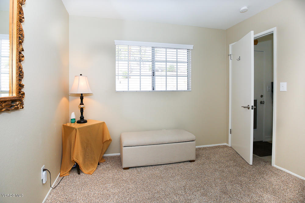 3091 Travis Avenue Simi Valley, CA 93063 - Photo 20 of 29 026