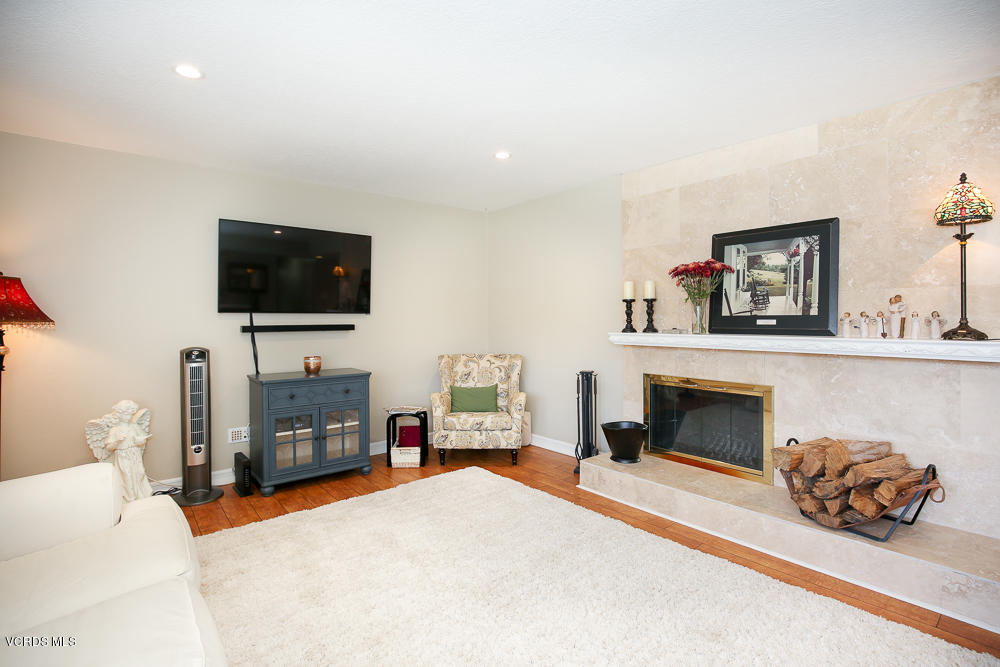 3091 Travis Avenue Simi Valley, CA 93063 - Photo 6 of 29 007