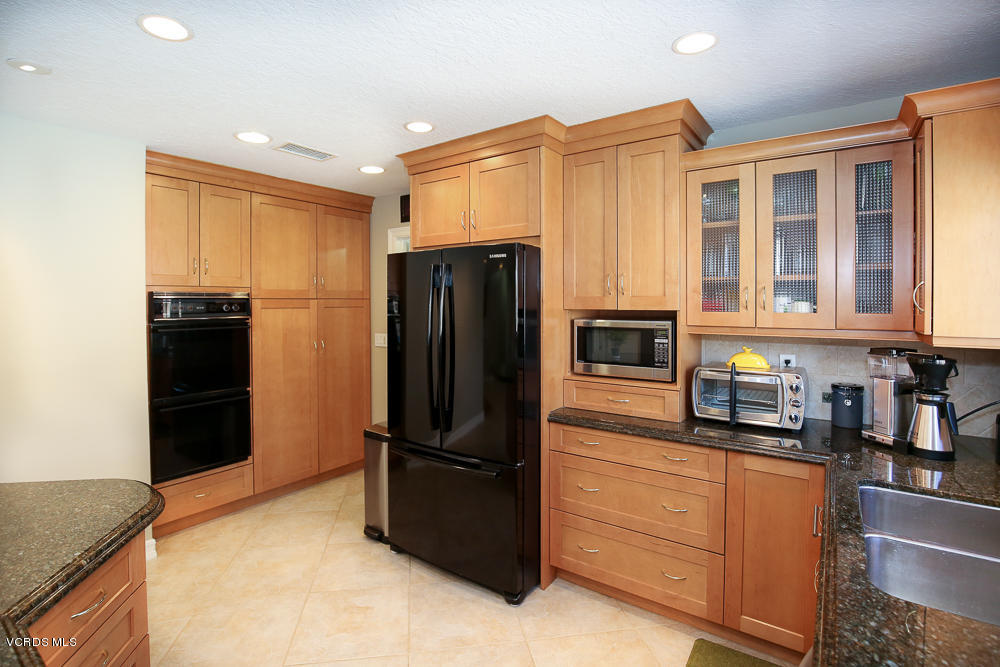 3091 Travis Avenue Simi Valley, CA 93063 - Photo 9 of 29 013