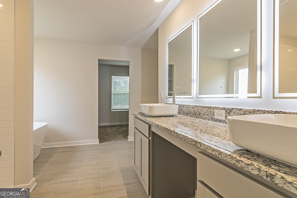 342 Jarrett Street Fairburn, GA 30213 - Photo 10 of 34