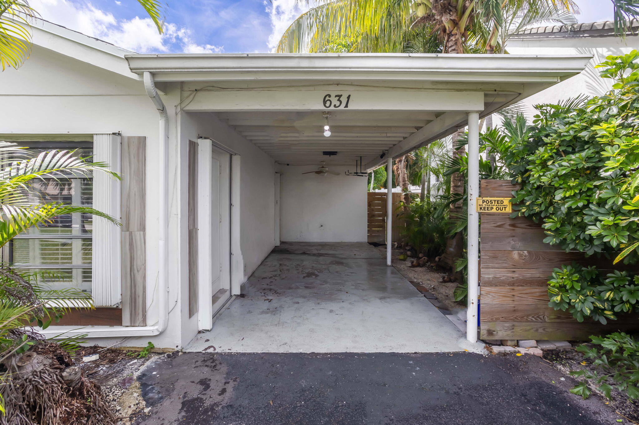 631 Bailey Street Boca Raton, FL 33487 - Photo 3 of 31