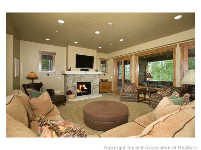 2530 Hunter's Knob Road Silverthorne, CO 80498 - Photo 8 of 22 Exterior Front.