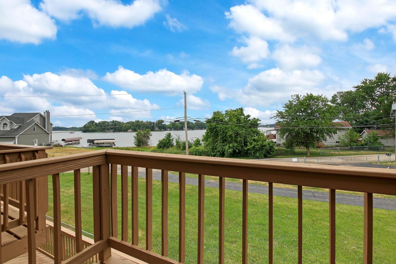 150 Eagle Point Road, Unit E Fox Lake, IL 60020 - Photo 18 of 26