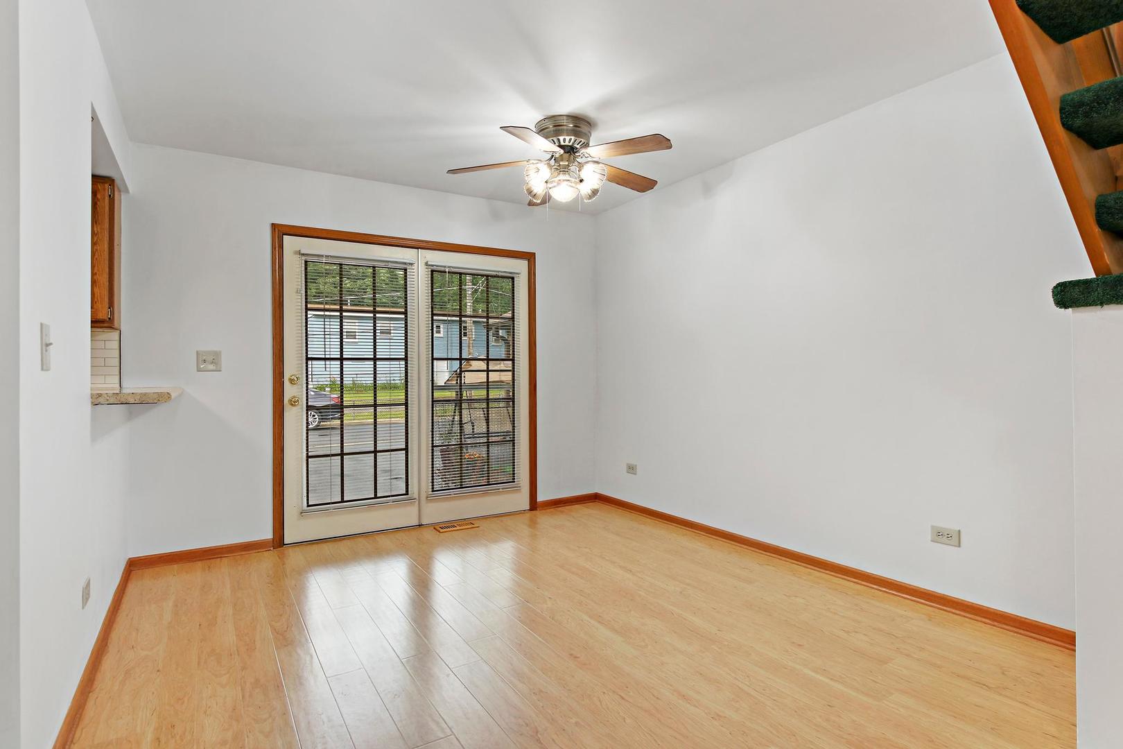 150 Eagle Point Road, Unit E Fox Lake, IL 60020 - Photo 5 of 26