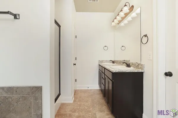 $2,000 | 16248 Timberstone Drive, Prairieville, LA 70769