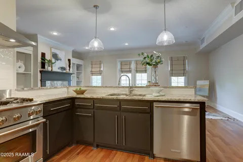 $550,000 | 605 Silverstone Road, Unit 205B, Lafayette, LA 70508