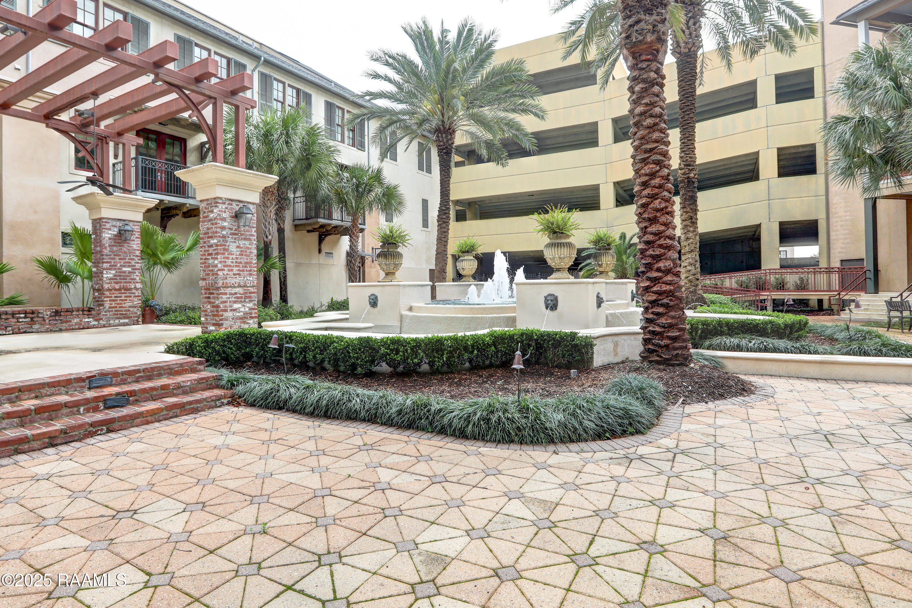 605 Silverstone Road, Unit 205B Lafayette, LA 70508 - Photo 42 of 48 Fountain in courtyard