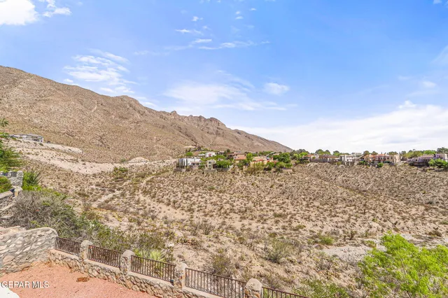 $435,000 | 656 Moondale Drive, El Paso, TX 79912