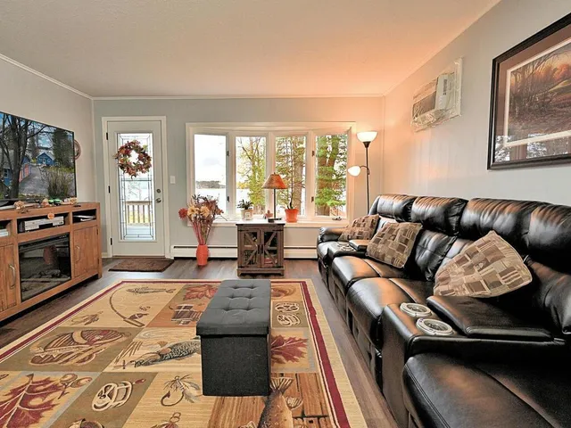 $589,000 | 14472 County Road 12, Pengilly, MN 55775