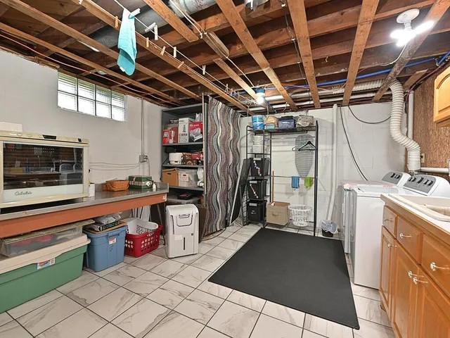 $589,000 | 14472 County Road 12, Pengilly, MN 55775