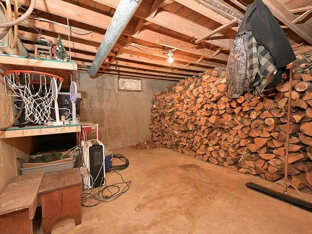 $589,000 | 14472 County Road 12, Pengilly, MN 55775