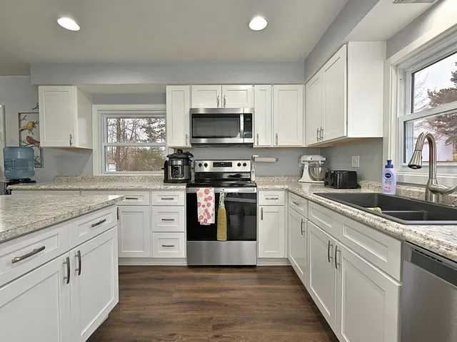 $589,000 | 14472 County Road 12, Pengilly, MN 55775