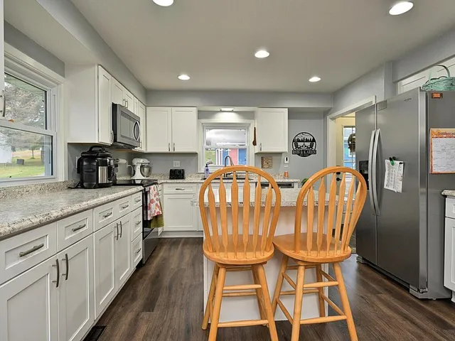 $589,000 | 14472 County Road 12, Pengilly, MN 55775