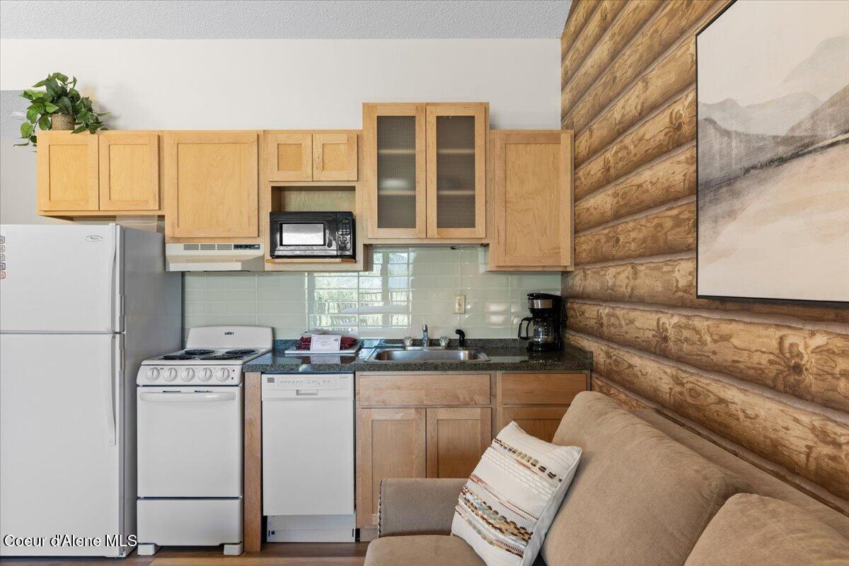 112 Holiday Loop, Unit 833 Blanchard, ID 83804 - Photo 14 of 79 45-IMG_9970