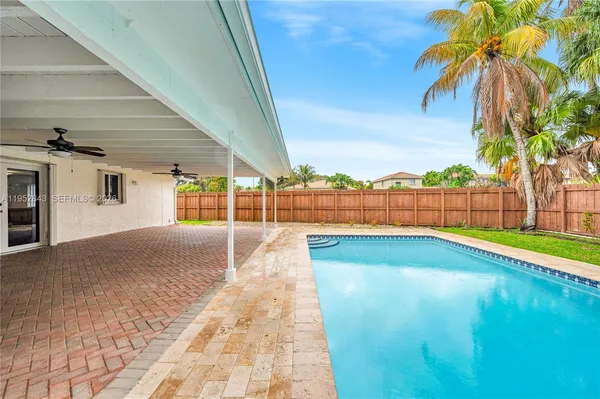 $1,075,000 | 15930 Southwest 90th Avenue, Palmetto Bay, FL 33157