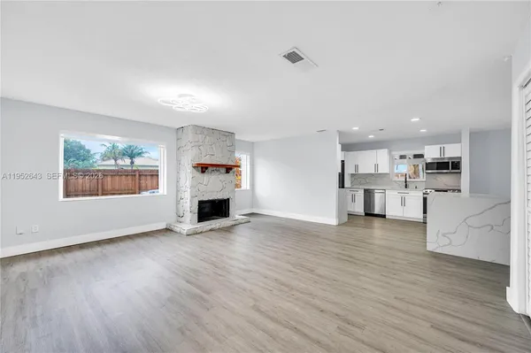 $1,075,000 | 15930 Southwest 90th Avenue, Palmetto Bay, FL 33157