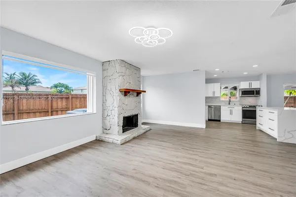 $1,075,000 | 15930 Southwest 90th Avenue, Palmetto Bay, FL 33157