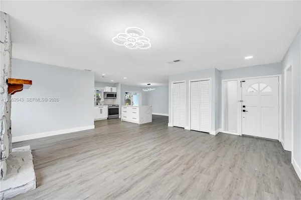 $1,075,000 | 15930 Southwest 90th Avenue, Palmetto Bay, FL 33157