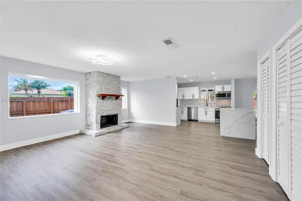 $1,075,000 | 15930 Southwest 90th Avenue, Palmetto Bay, FL 33157