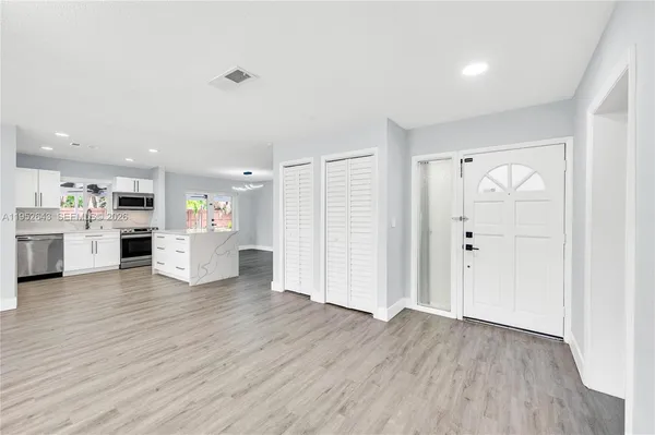 $1,075,000 | 15930 Southwest 90th Avenue, Palmetto Bay, FL 33157
