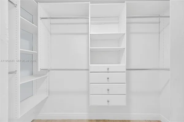 $1,075,000 | 15930 Southwest 90th Avenue, Palmetto Bay, FL 33157