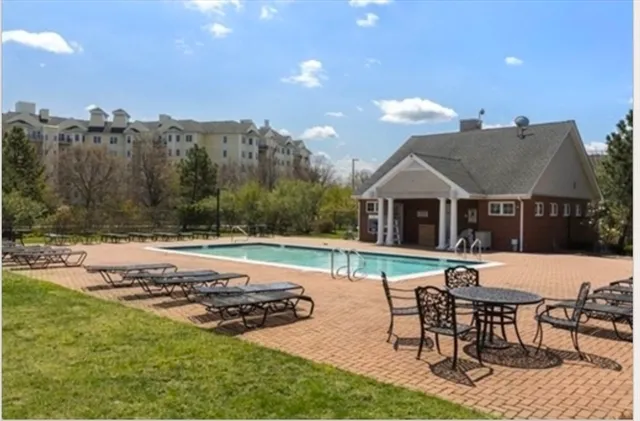 $2,950 | 10 Seaport Drive, Unit 2111, Quincy, MA 02171