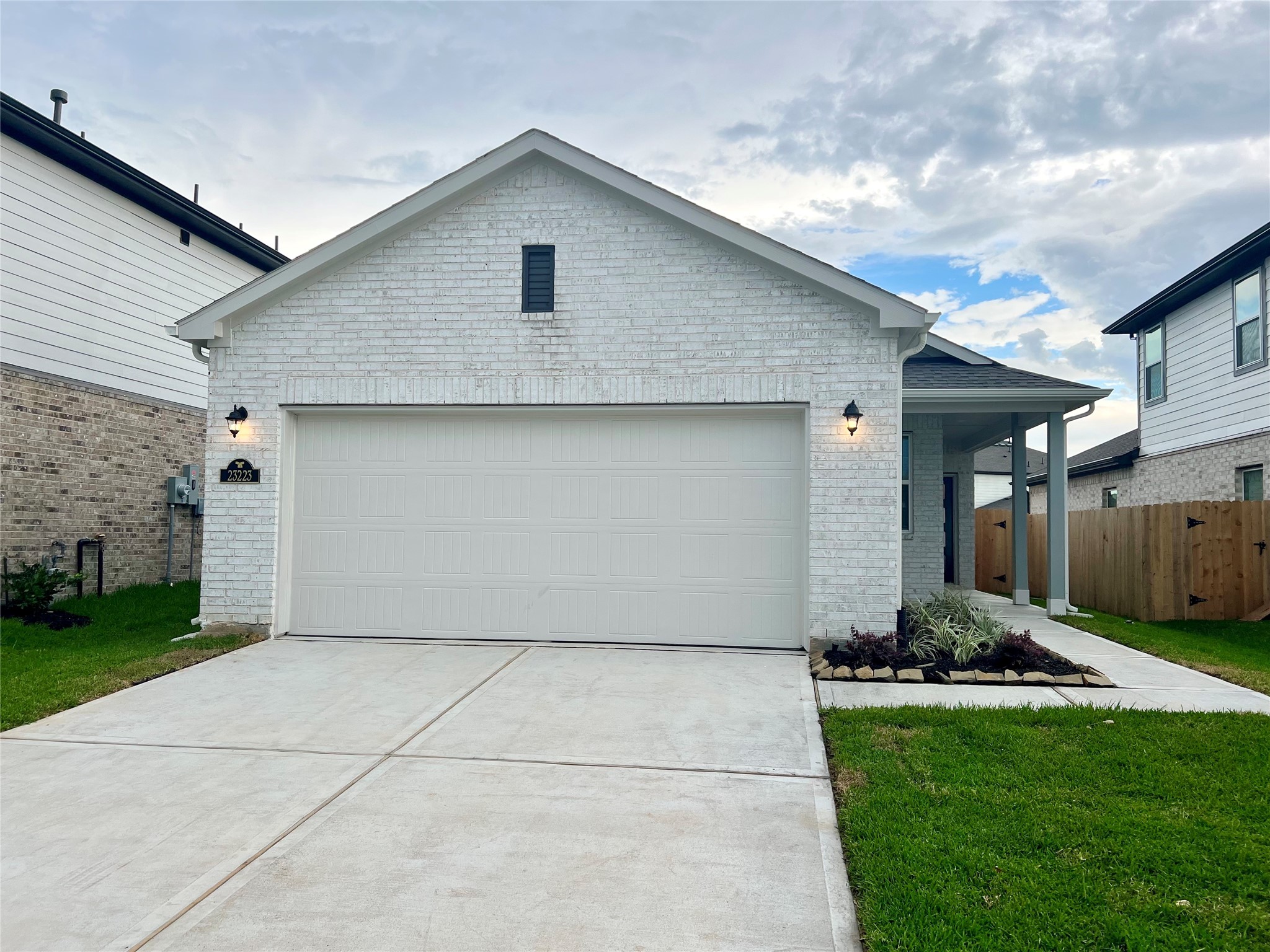 23223 Spring Genesis Lane Katy, TX 77493 - Photo 2 of 37