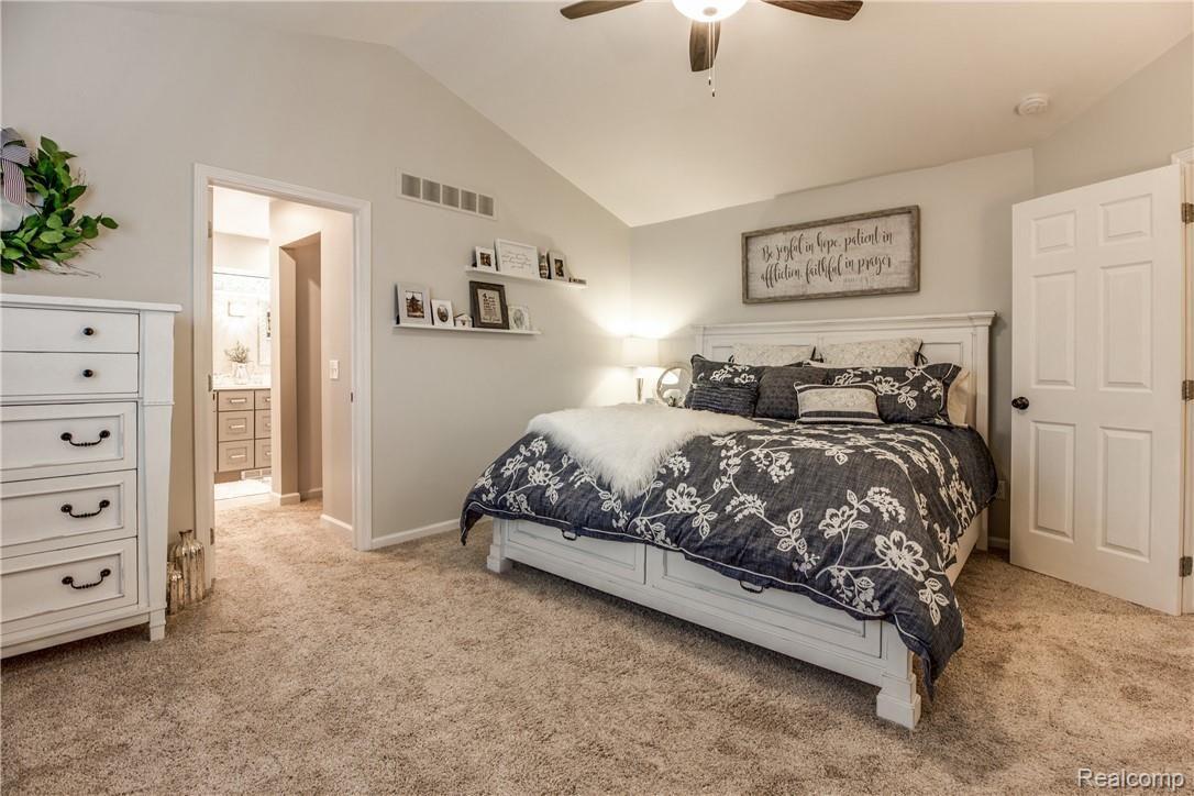 916 Ridgeview Circle Lake Orion, MI 48362 - Photo 58 of 70 Interiors (47 of 59).jpg