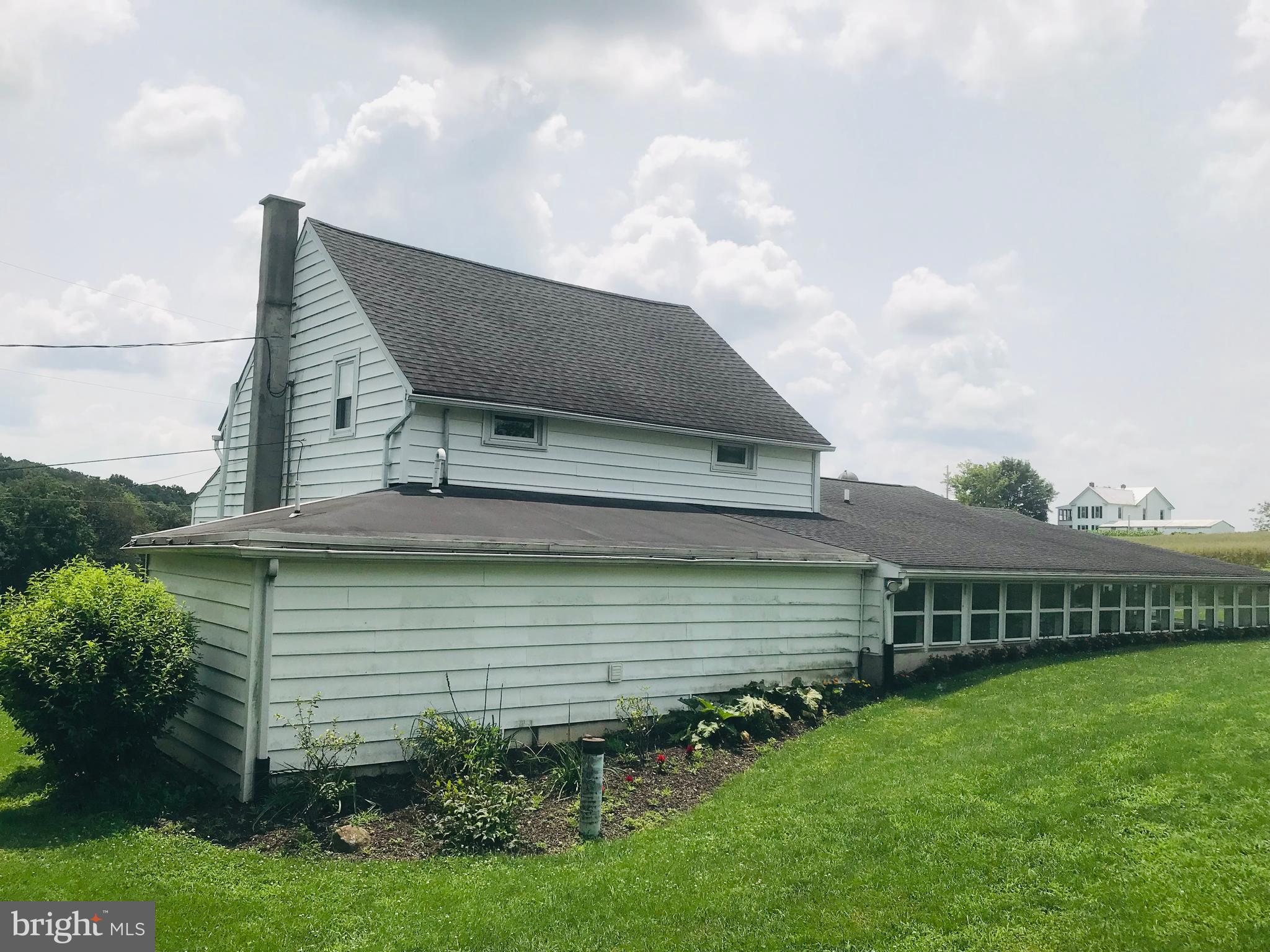210 Crest Road Lititz, PA 17543 - Photo 12 of 14 Back of home