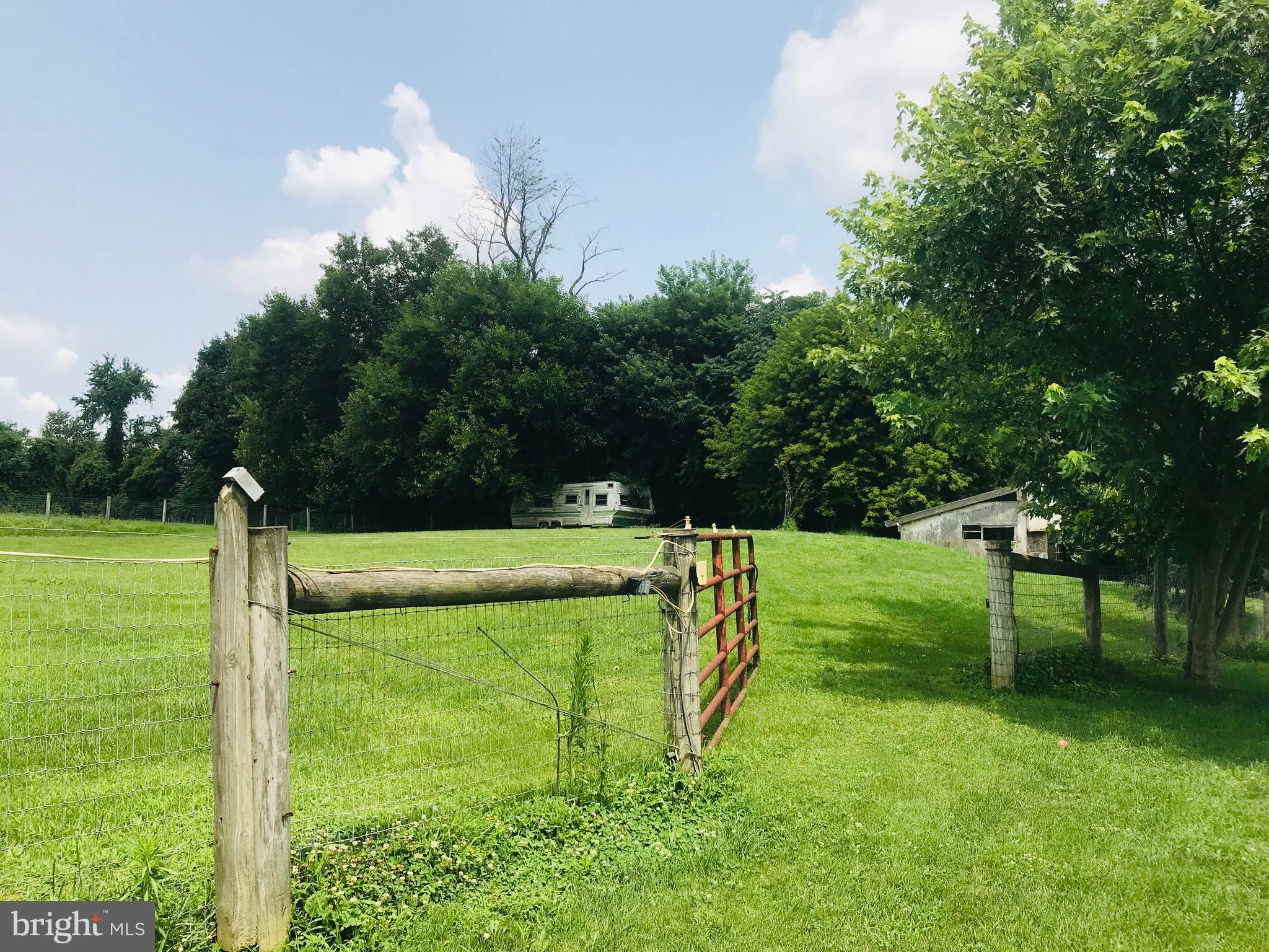 210 Crest Road Lititz, PA 17543 - Photo 9 of 14 Pasture