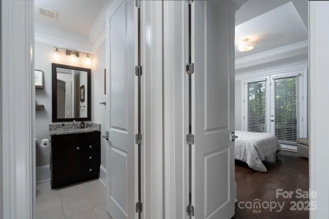 $1,399,900 | 5041 Vernet Lane, Charlotte, NC 28210