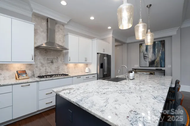 $1,399,900 | 5041 Vernet Lane, Charlotte, NC 28210