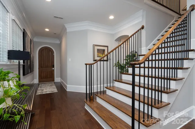 $1,399,900 | 5041 Vernet Lane, Charlotte, NC 28210
