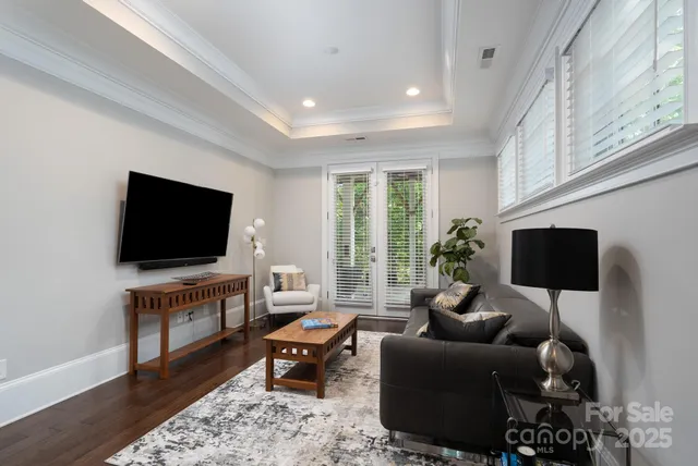 $1,399,900 | 5041 Vernet Lane, Charlotte, NC 28210