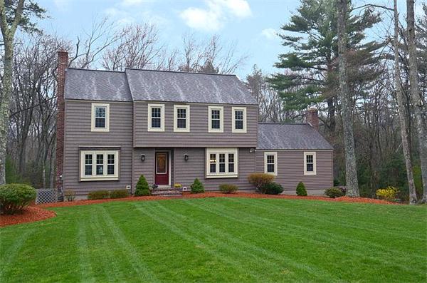 36 Gunnison Road Boxford, MA 01921 - Photo 1 of 24 a front view of house with yard and green space