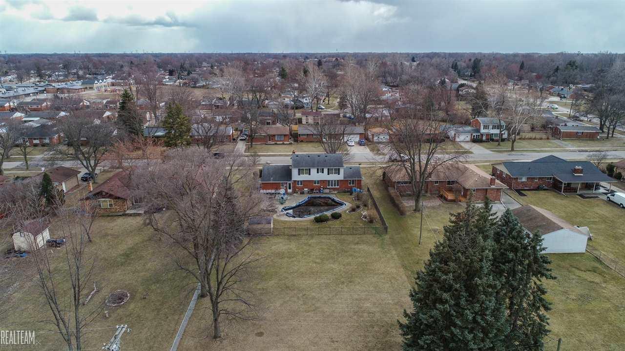 11127 Erdmann Road Sterling Heights, MI 48314 - Photo 43 of 44 31374626-42.JPG