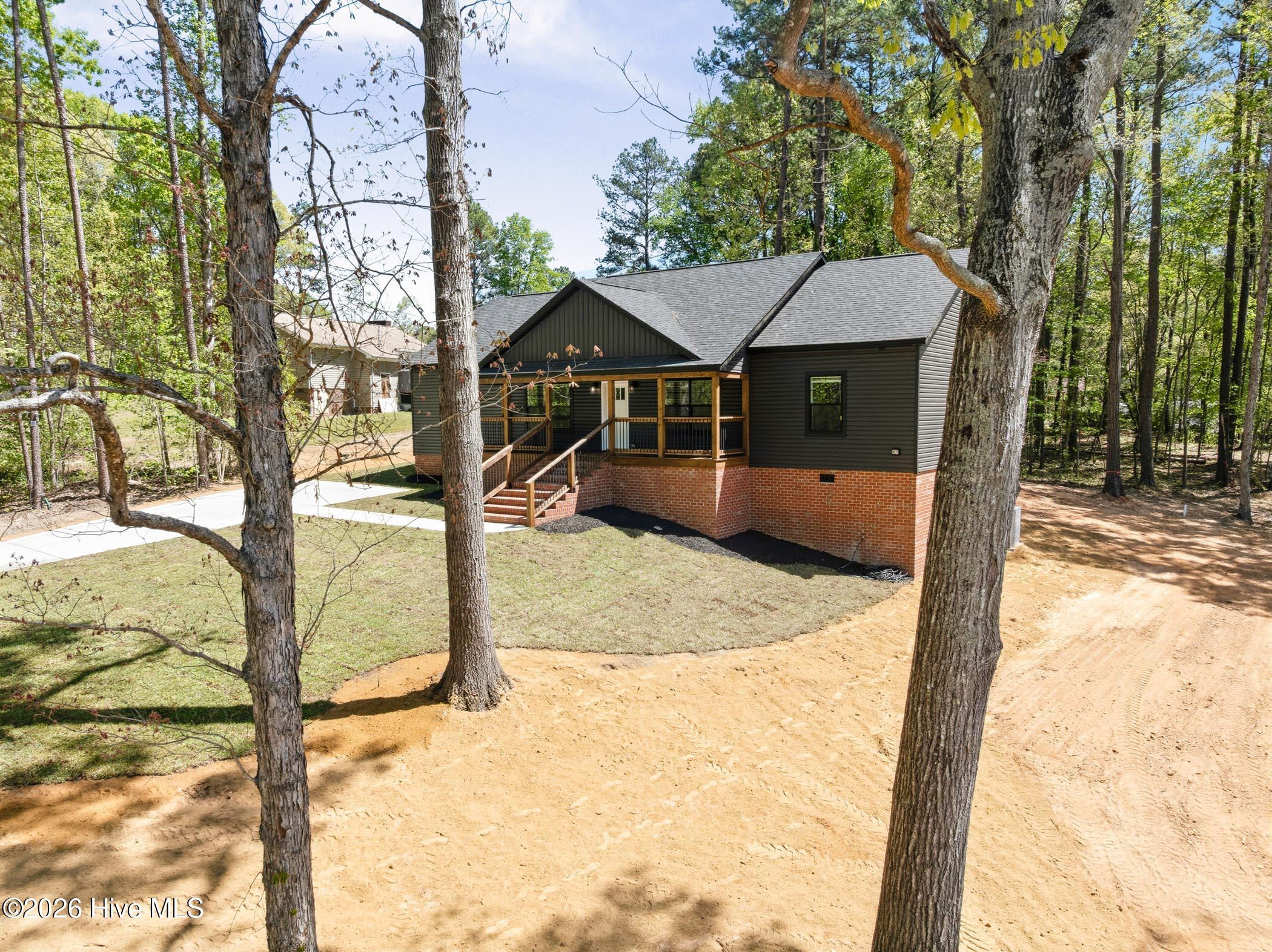 153 Southwood Drive Rockingham, NC 28379 - Photo 10 of 31 1000057422