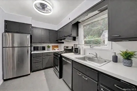 $625,000 | 10 Susquehanna Road, Ossining, NY 10562