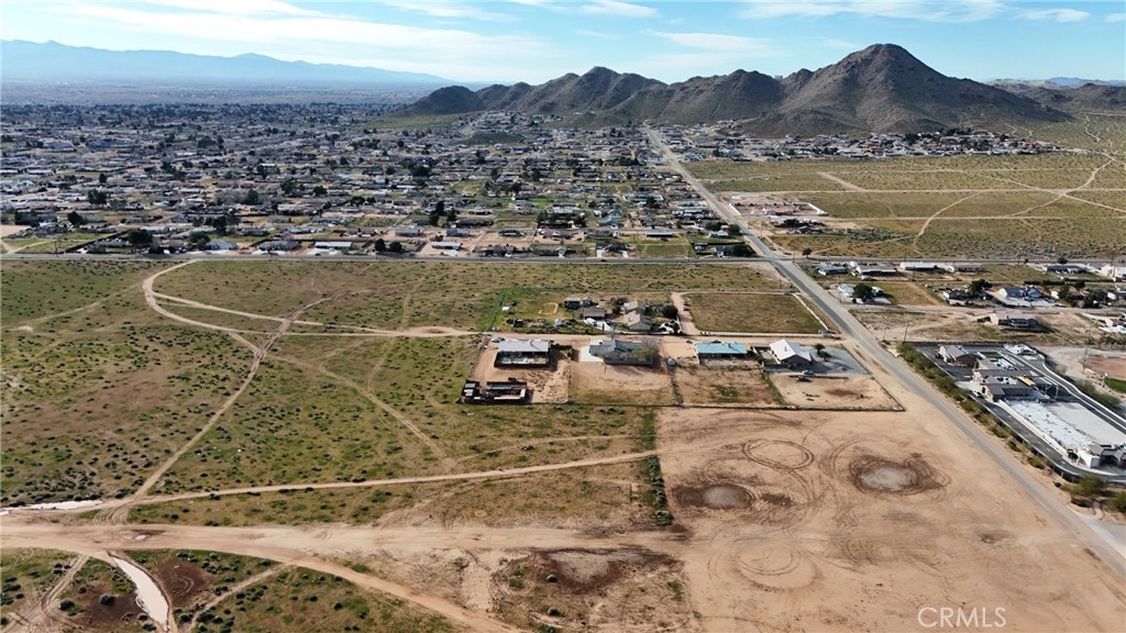 794 Otoe Road Apple Valley, CA 92307 - Photo 5 of 13 a view of a city
